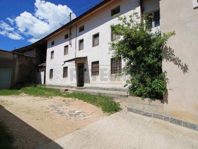 Via Zerbati 22 9 vani 380mq