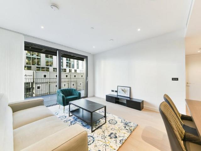 Viaduct Gardens, Embassy Gardens. 2 bed flat to rent £3,813 pcm £880 pw