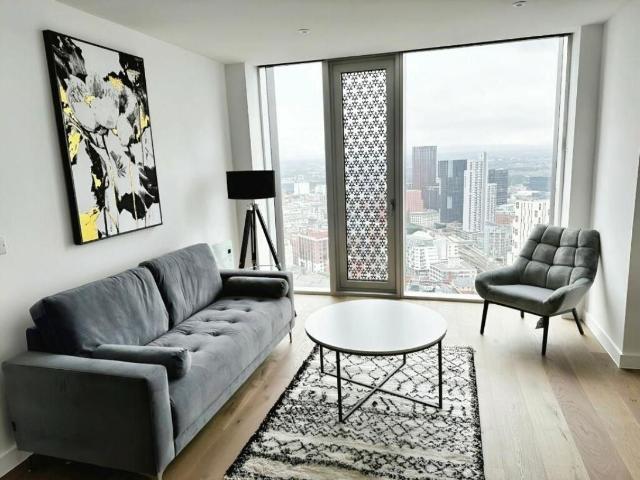 Viadux, Bridgewater Street, Manchester M1, 2 bed flat to rent, £2,200 pcm | PrimeLocation