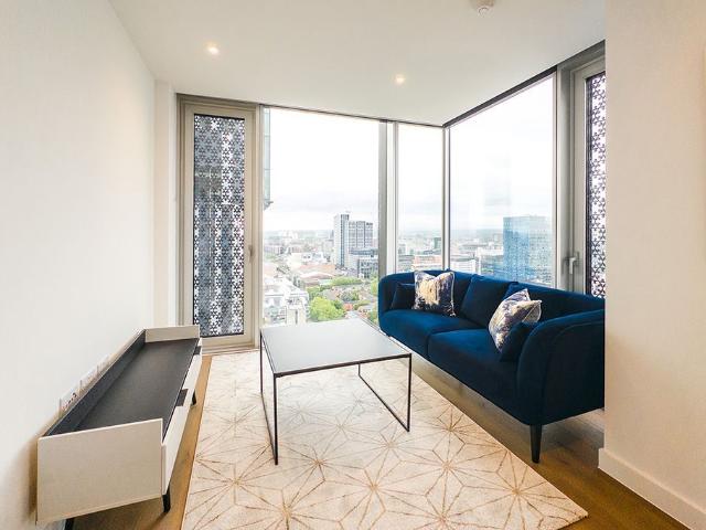 Viadux, Great Bridgewater Street, Manchester M1, 2 bed flat to rent, £2,250 pcm | PrimeLocation