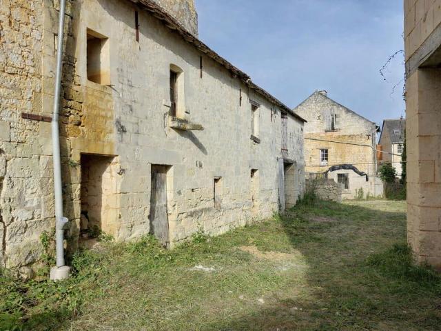 VIAGER Ensembles de Bâtisses à rénover 315 m2