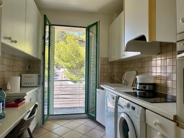 VIAGER OCCUPE Appartement centre de Cassis 65m² Cassis