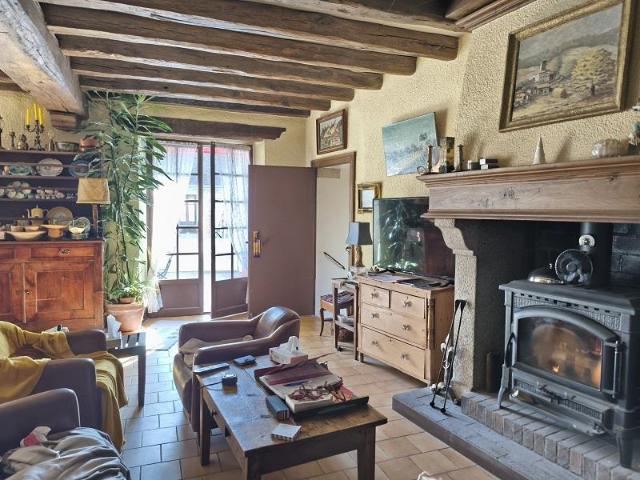 Viager Libre mais sera mis en location en septembre avec rev. 185m² Gargilesse Dampierre