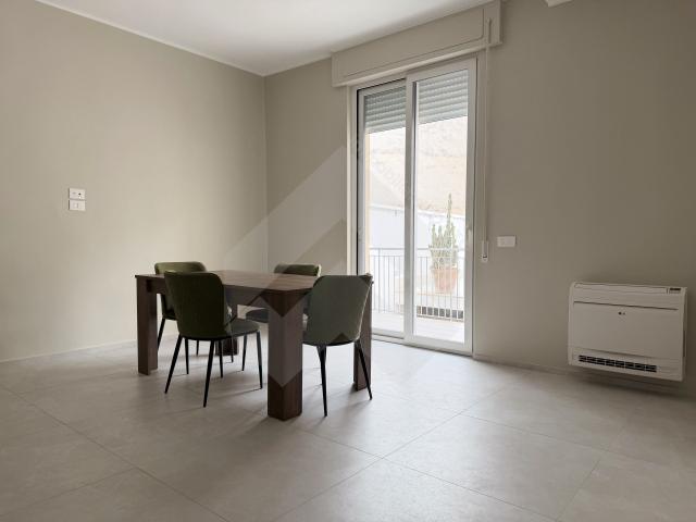 Viale TRENTINO Appartamento arredato trilocale