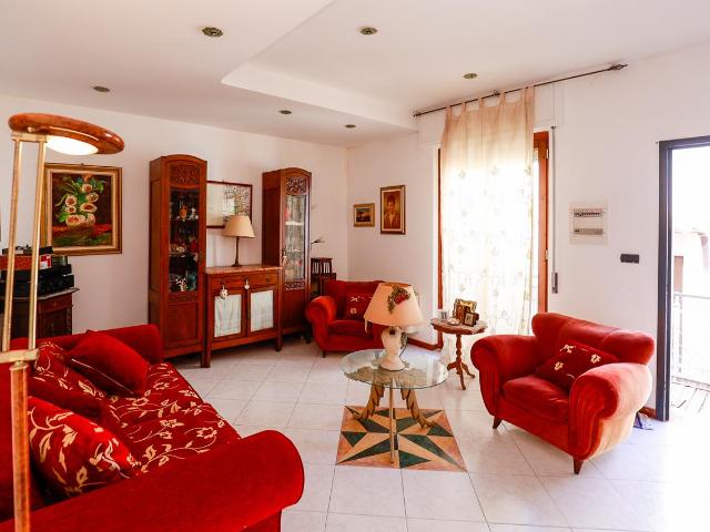 Viale Tunisi 89 5 vani 160mq