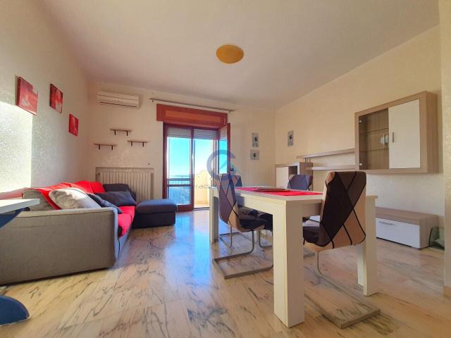Viale Vincenzo de Filippis 116 bilocale 70mq