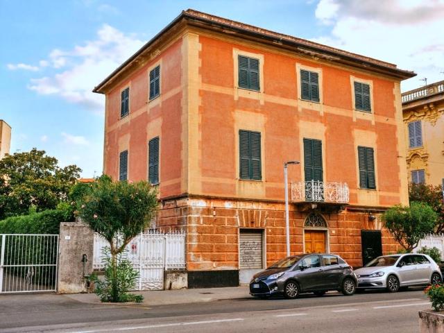 Viale XX Settembre 15 vani 429mq