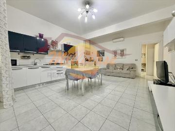 VIALE ZECCHINO 72 trilocale 75mq