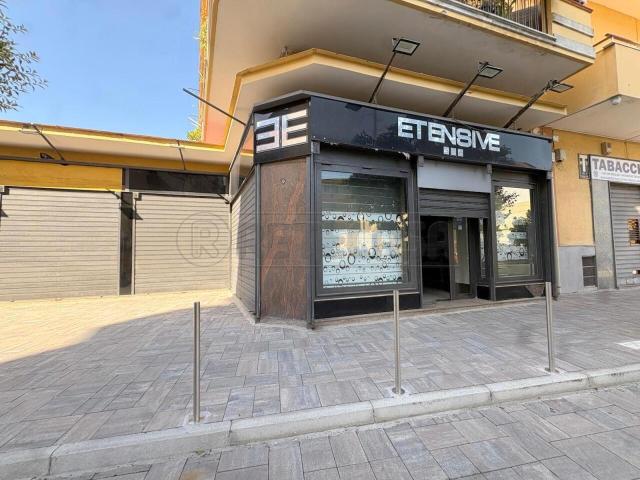 Viale Abramo Lincoln monolocale 100mq