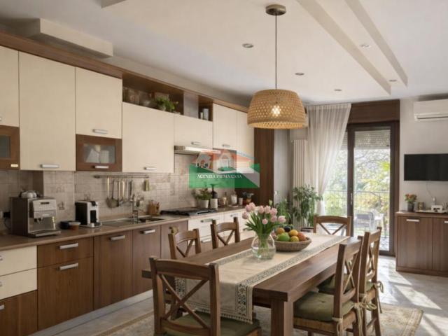 VIALE ALBERTI 5 vani 160mq