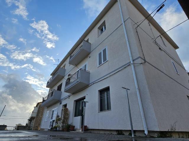 Viale Alessandro Manzoni 15 490 quadrilocale 80mq