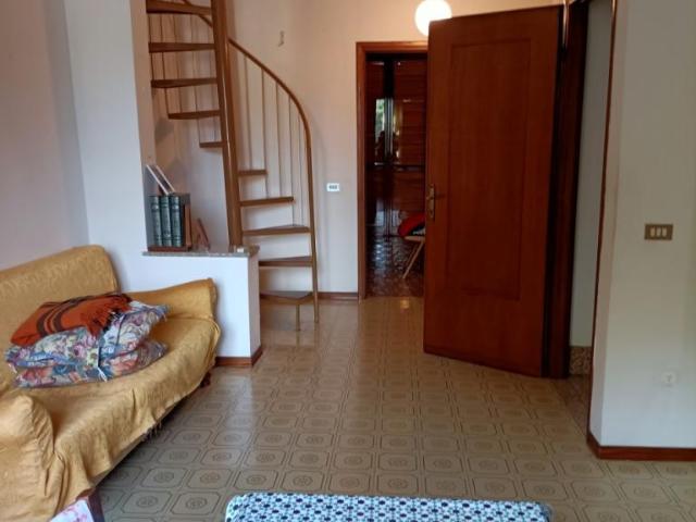 Viale Amendola 5A quadrilocale 111mq