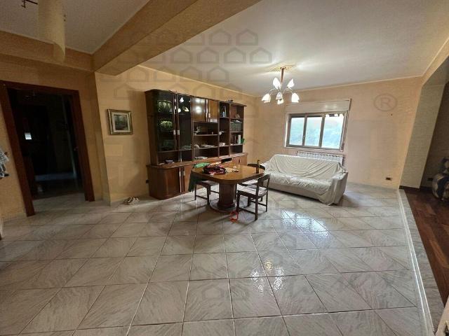 Viale Annunziata 5 vani 130mq
