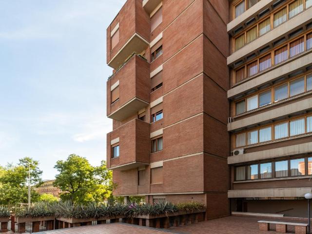 Viale Angelo Masini 9 vani 238mq