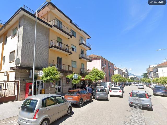 Viale Antonio Mellusi 90 quadrilocale 100mq