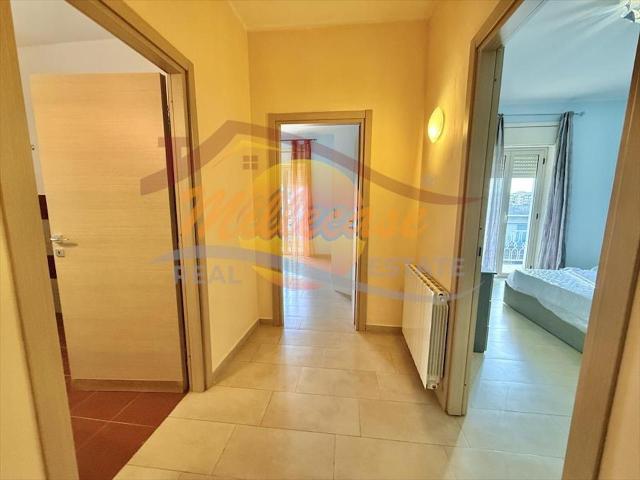 VIALE AUGUSTA 53 trilocale 103mq