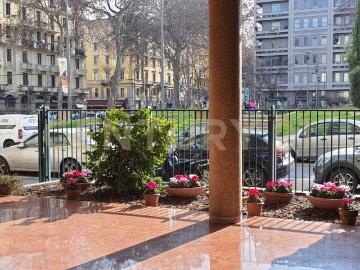 Viale Caldara 20 6 vani 140mq