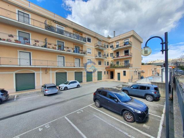 Viale Cassiodoro 25 trilocale 85mq