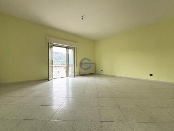 Viale dei Feaci 2711 quadrilocale 130mq