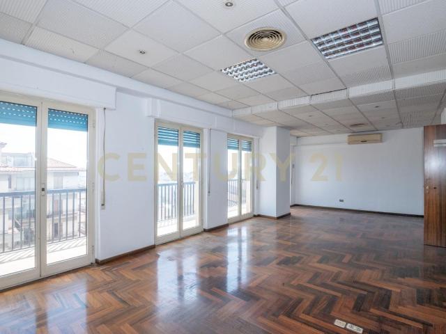 Viale dei Platani 6 vani 199mq