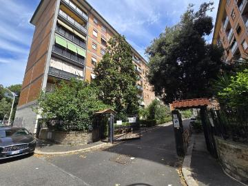 Viale dei Romanisti 127 quadrilocale 113mq