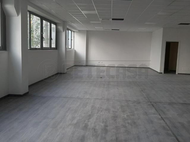 Viale dell´Industria bilocale 190mq