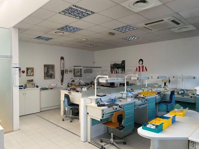 Viale dell´Industria quadrilocale 150mq