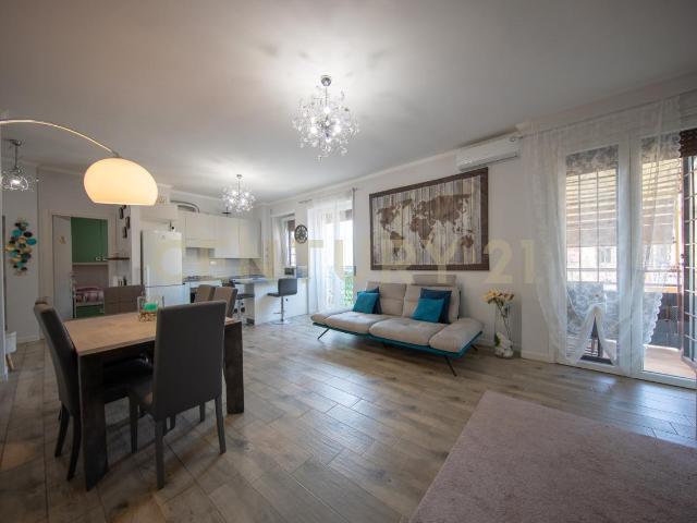 Viale della Venezia Giulia 151 97mq