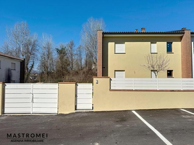 Viale Dezza 5 vani 130mq