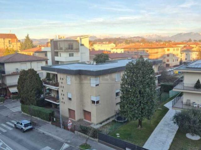 Viale Divisione Julia 14 quadrilocale 95mq