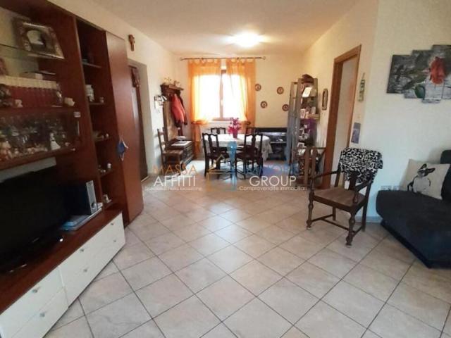 Viale Domenico Zaccagna 6 6 vani 130mq