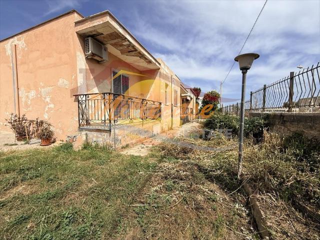 Viale Edoardo Garrone 9 6 vani 151mq