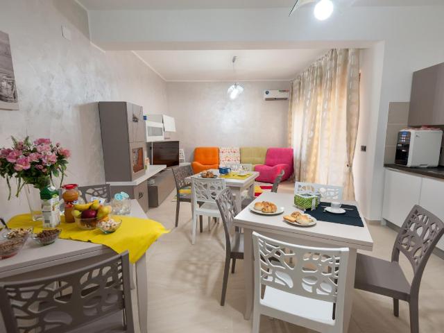 Viale Epipoli 55 7 vani 170mq