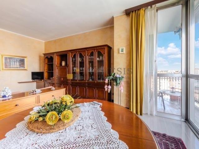 Viale Ercole Marelli 19 quadrilocale 130mq