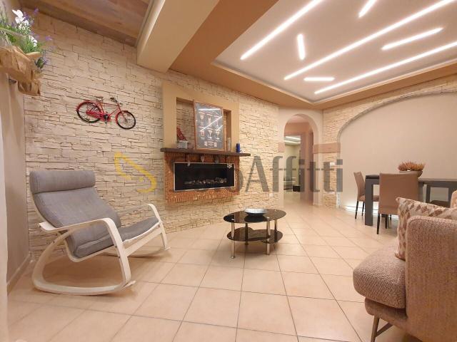 Viale Fiume Mesima 39 trilocale 75mq