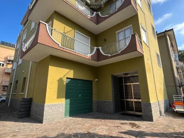Viale Giovanni Pascoli 8 vani 339mq