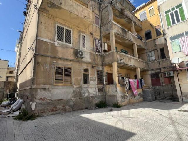 Viale Giostra quadrilocale 100mq