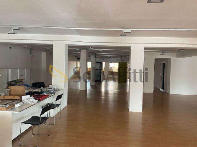 Viale Guglielmo Marconi quadrilocale 580mq