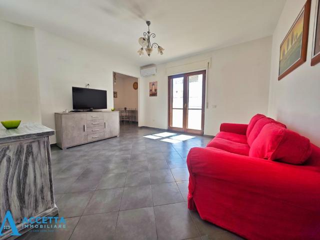 Viale Jonio 376 bilocale 67mq