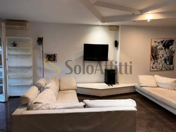 viale kennedy trilocale 150mq