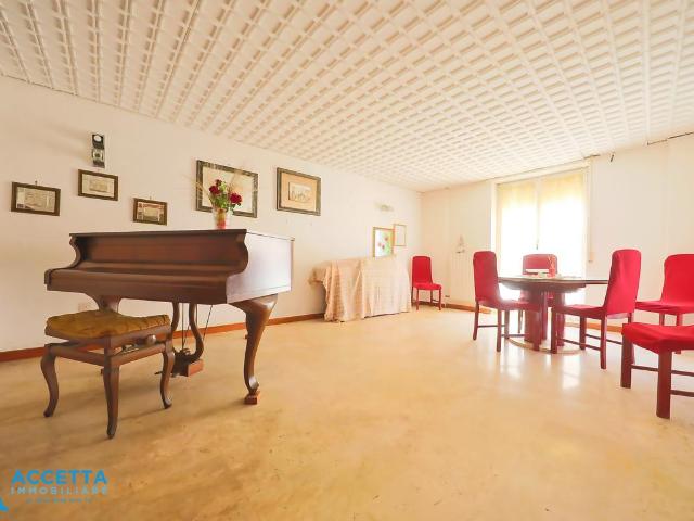 Viale Liguria 27 trilocale 95mq