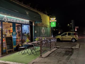 Viale Mencacci, Anzio, Latina Lazio - Giardino