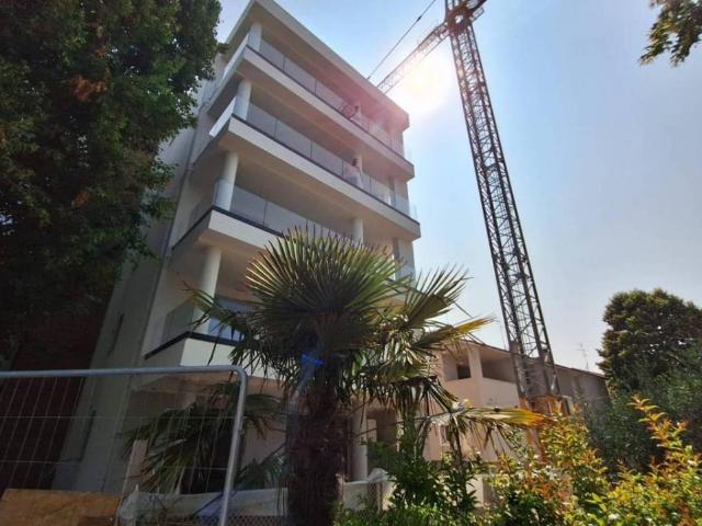 Viale Morosi quadrilocale 104mq