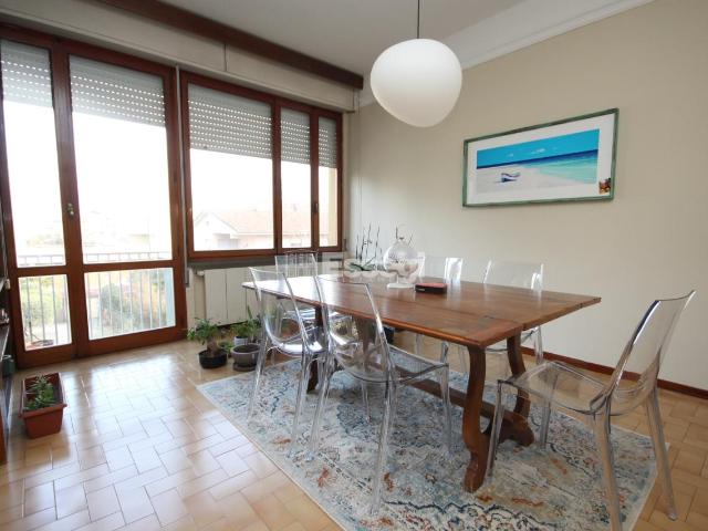 Viale Pacini 115 8 vani 140mq