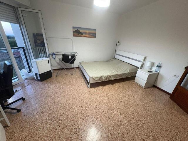 Viale Piacenza 79 5 vani 110mq