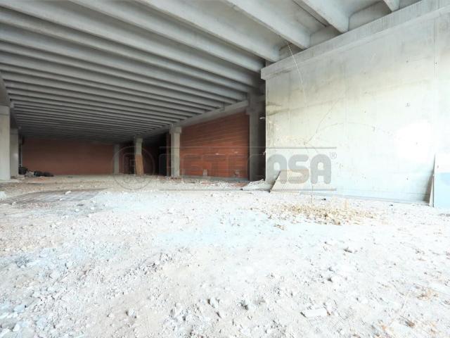 Viale Riviera Berica 739mq