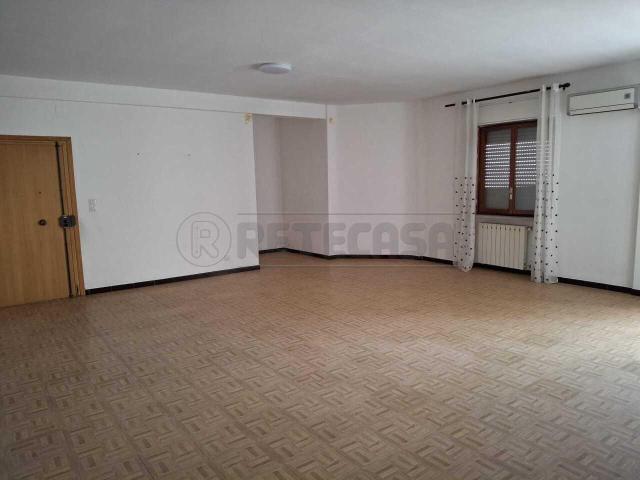 Viale Scala Greca 7 vani 183mq