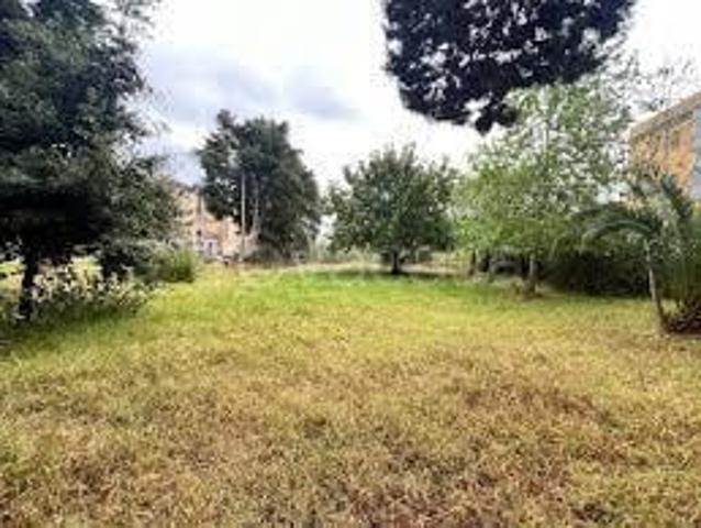 Viale Scala Greca 800mq