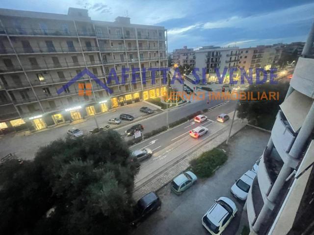 VIALE SCALA GRECA 330 trilocale 100mq