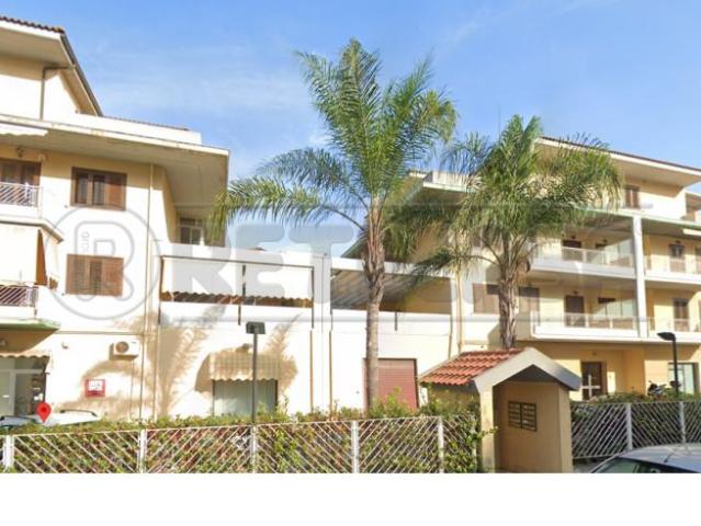 Viale Scala Greca 368 trilocale 61mq